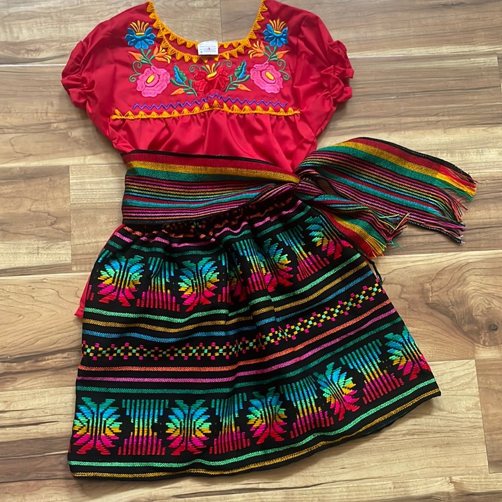 Mexican outfits for girls